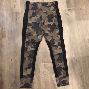 Athleta Street Tight Legging size medium